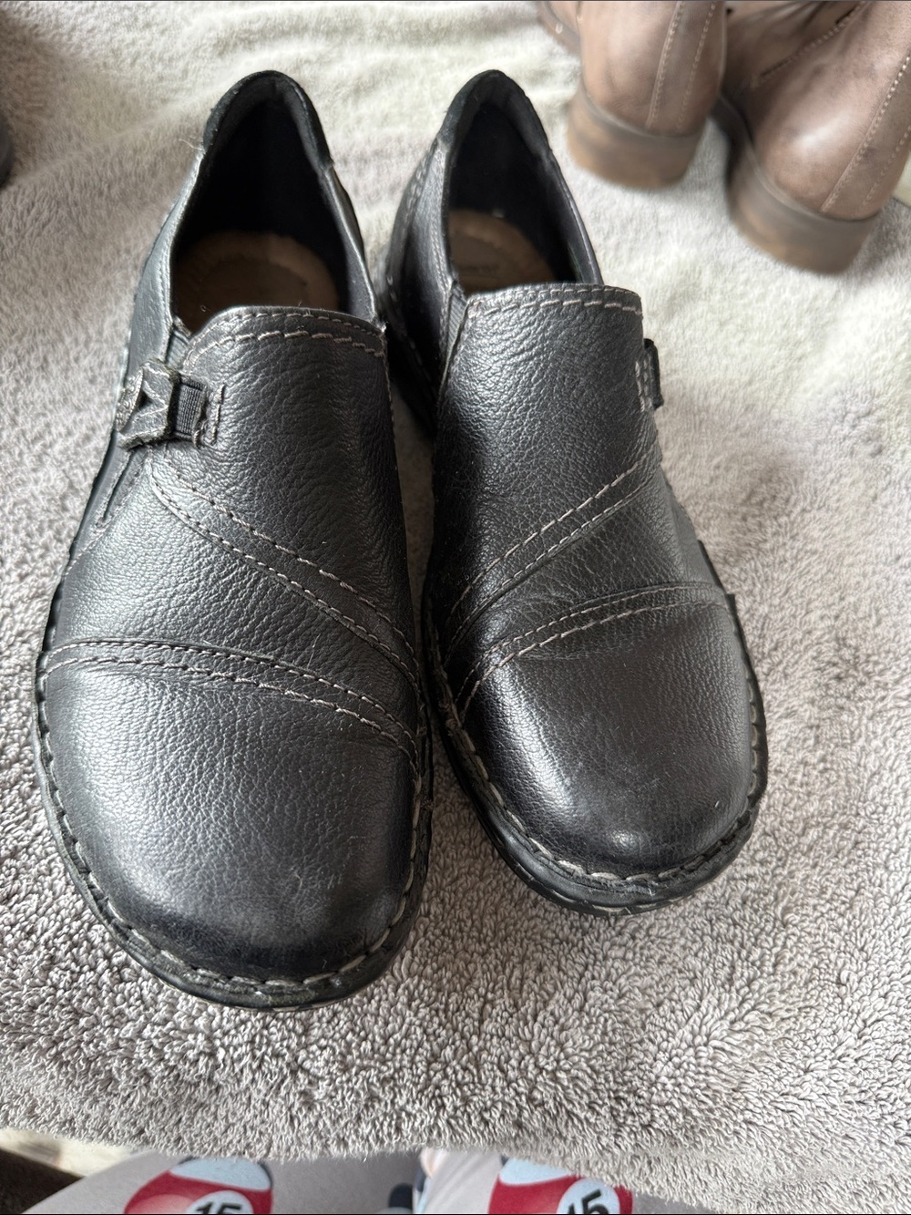 Women’s earth Origins Black Slip-On Leather Comfort Shoes